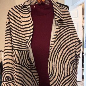 Women's Burgundy Top